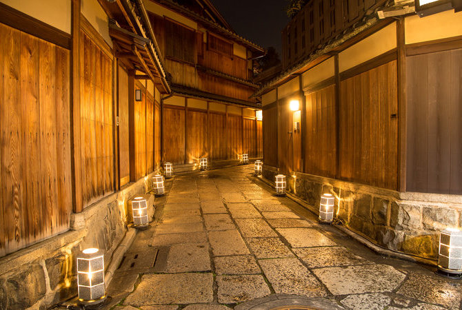 东山花灯路