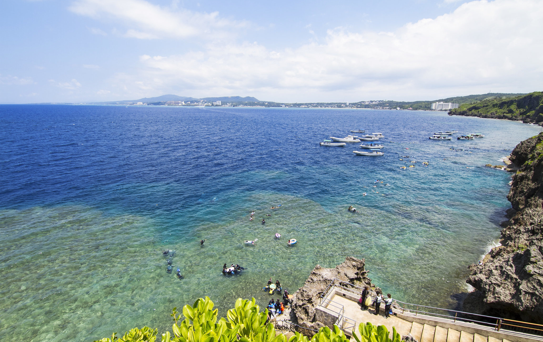 青之洞窟及周边