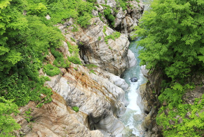 黑部峡谷