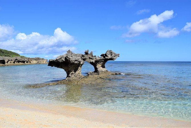 古宇利岛心形岩