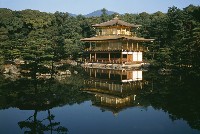 鹿苑寺