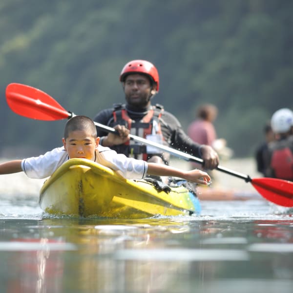 夏日经典—古座川的划独木舟体验