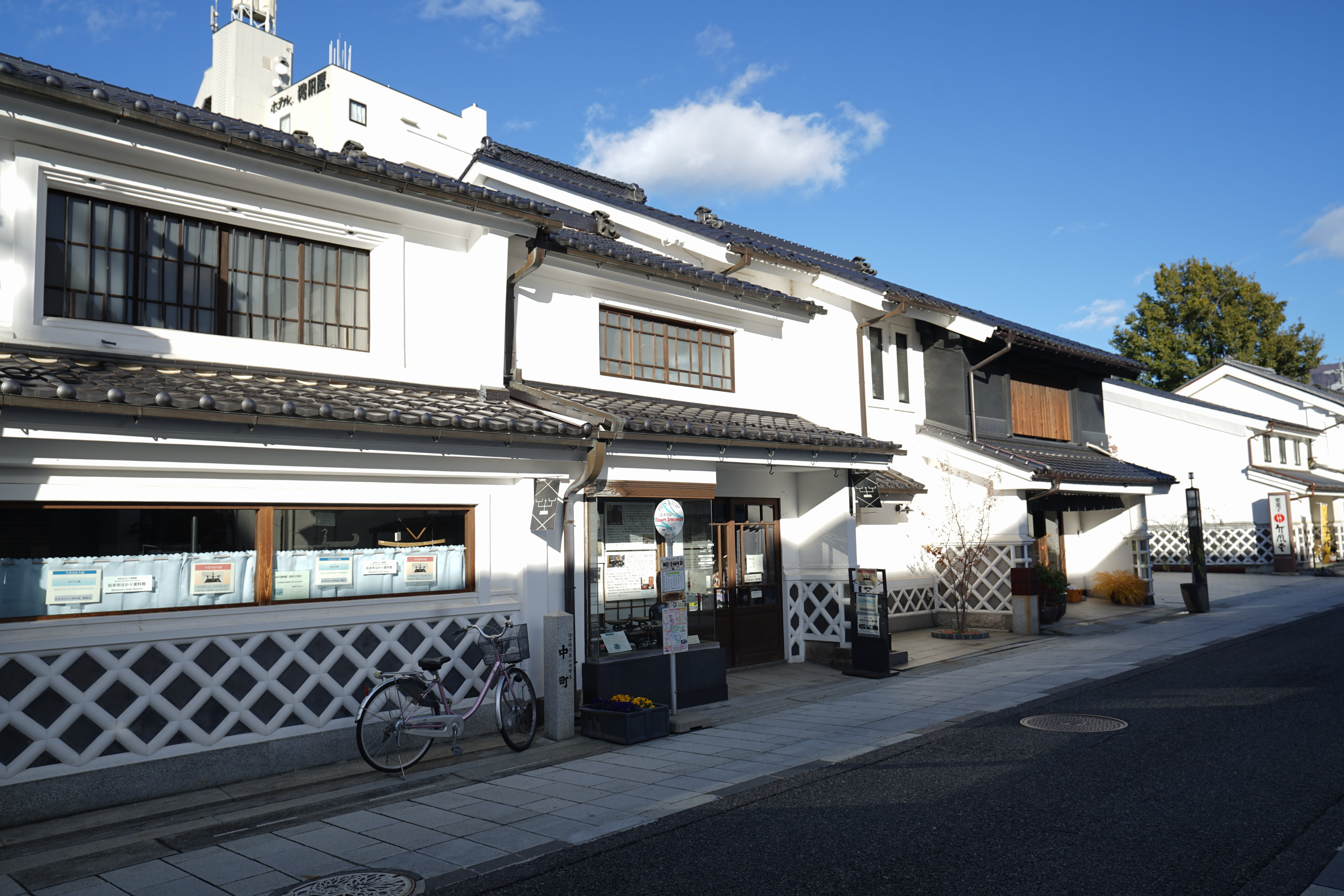 历史悠久的松本城下町 始建于十六世纪初 拥有日本现存最古老的五重天守 四百年来岿然不动 这将是一场领略三千米群山峰峦 感受壮丽大自然的旅程 特别企划 Japan Monthly Web Magazine 本月特推 官方 日本国家旅游局 Jnto 历史悠久的松本城下町 始建于十六世纪初 拥有日本现存最古老的五重天守 四百年来岿然不动 这将是一场领略三千米群山峰峦 感受壮丽大自然的旅程 特别企划 Japan Monthly Web Magazine 本月特推 官方 日本国家旅游局 Jnto