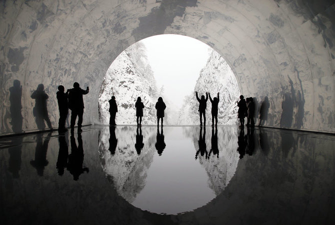 来新潟县十日町地区感受传统与现代艺术的交融　　　　　　　　　　　　　　　步入靓丽风景环抱中的迷人艺术世界